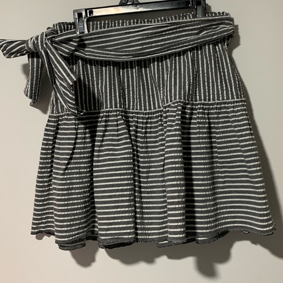 3 for $20✅ Split Skirt - Picture 4 of 6